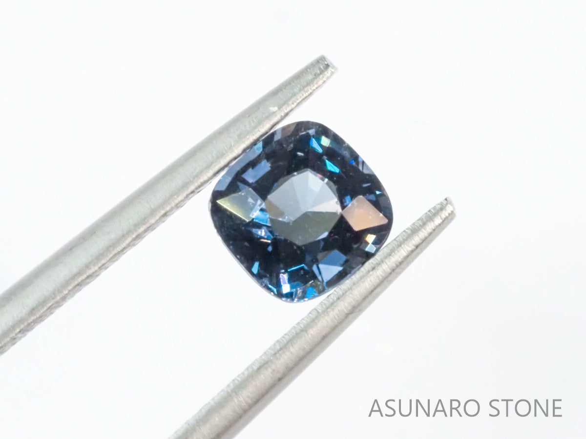 ブルースピネル クッションカット スリランカ産 0.73ct【sp21040276】