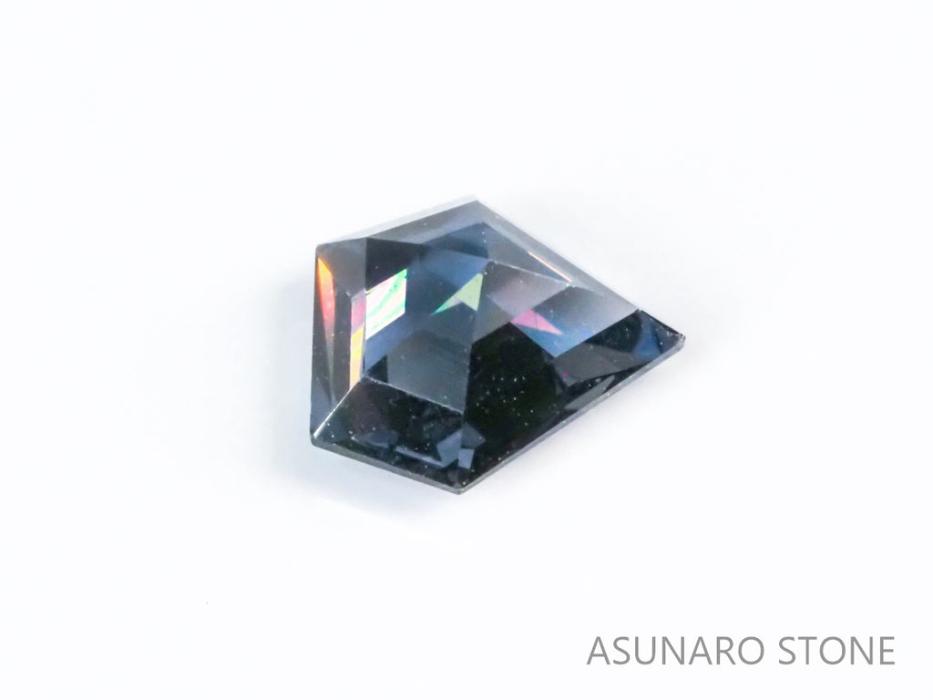 ブルースピネル ダイヤカット スリランカ産 0.54ct【sp21040275】