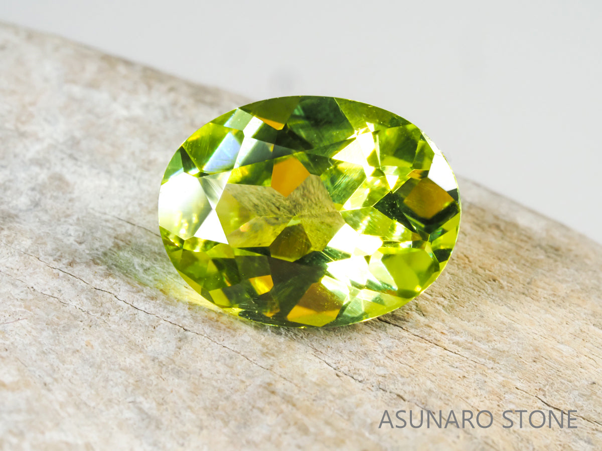 パロットクリソベリル オーバルカット インド・オリッサ産 1.73ct【pt2105306】