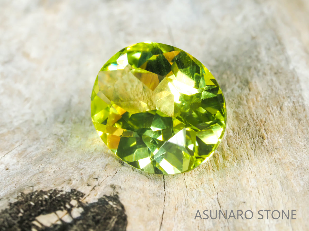 パロットクリソベリル オーバルカット インド・オリッサ産 1.73ct【pt2105306】