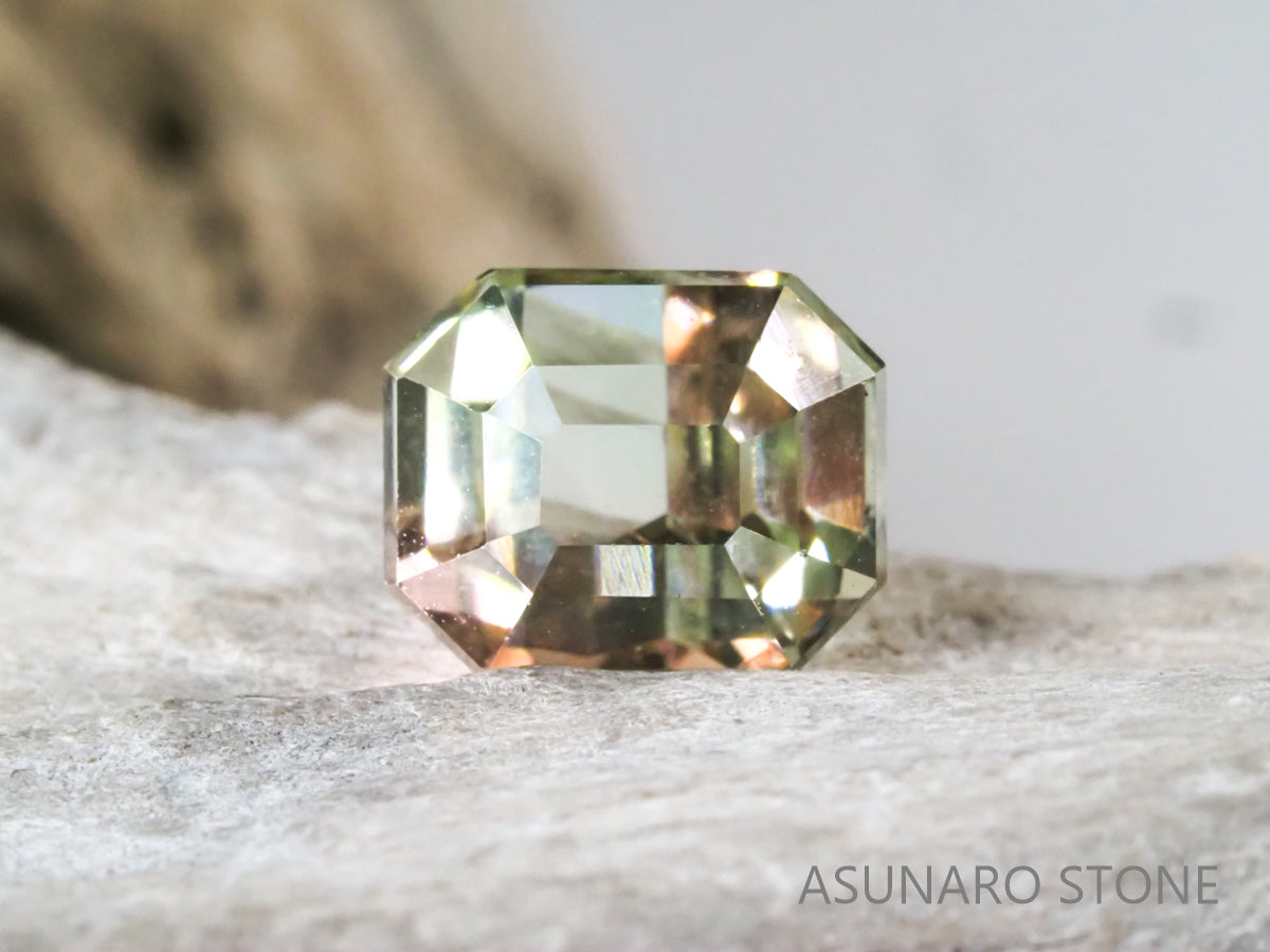 バイカラートルマリン クッションカット ルワンダ産 1.91ct【tm210529-0308】