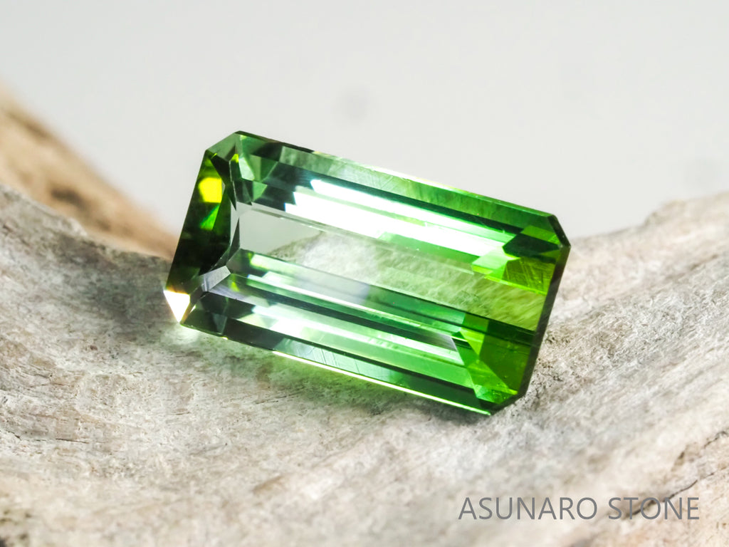 バイカラートルマリン エメラルドカット ルワンダ産 4.10ct【tm210529-0309】