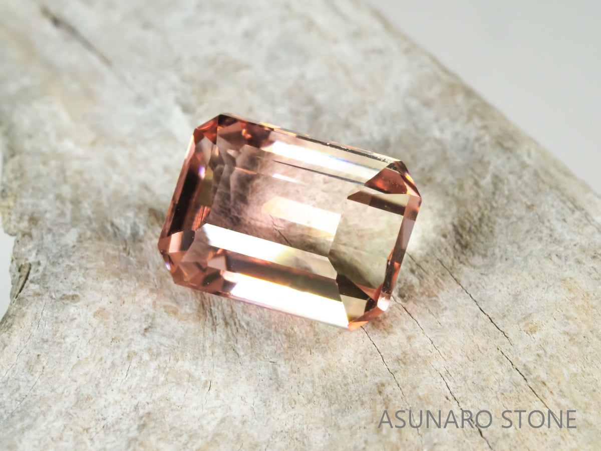 バイカラートルマリン エメラルドカット ルワンダ産 2.00ct【tm210529-0312】