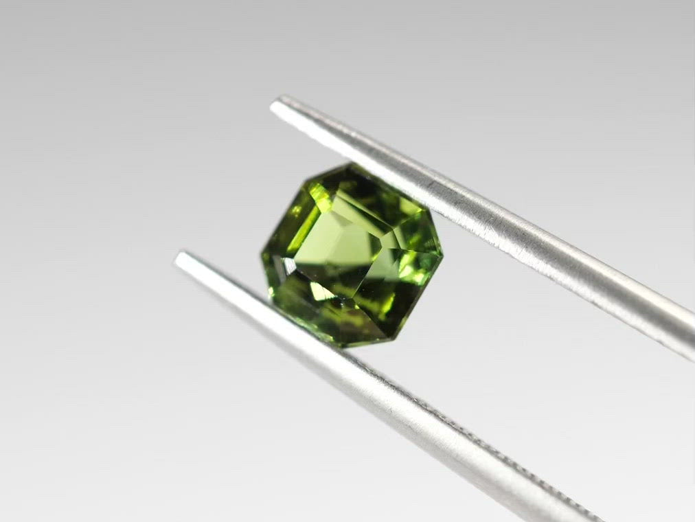 グリーントルマリン アッシャーカット アフガニスタン産1.16ct【tm210731-378】