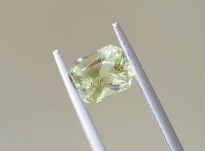 シャンパントルマリン オクタゴンカット ルワンダ産 1.34ct【tm210603-0292】