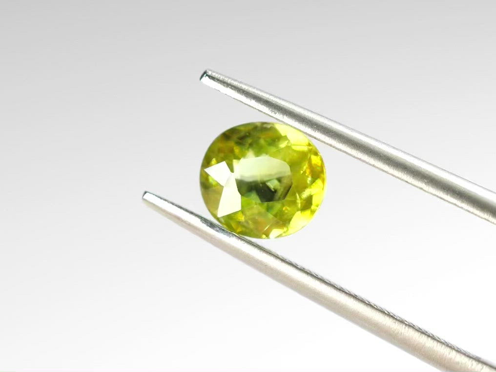 スフェーン オーバルカット マダガスカル産 1.01ct【sp210617-320】