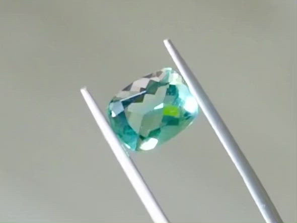 フローライト クッションカット イギリス・ロジャリー鉱山産 3.02ct【tm210605-0307】